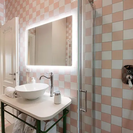 Apartment The Hills - By Myhomeincomo