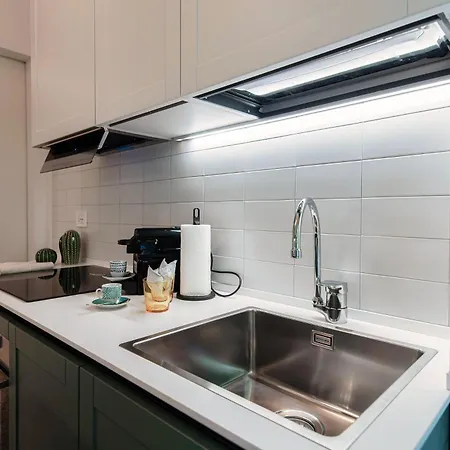 The Hills - By Myhomeincomo