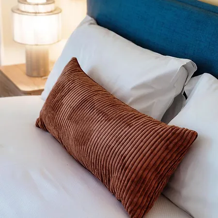 The Hills - By Myhomeincomo *