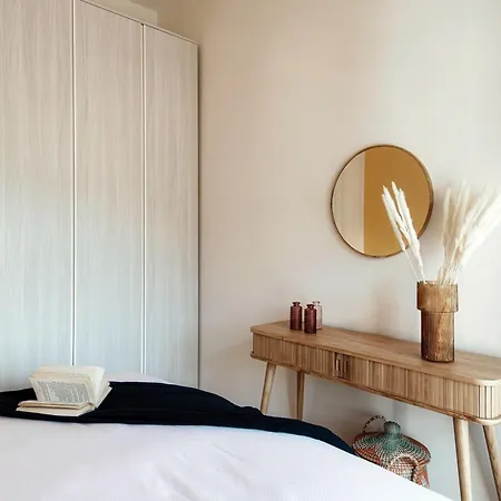 The Hills - By Myhomeincomo *