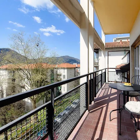 The Hills - By Myhomeincomo *