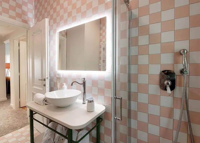 公寓 The Hills - By Myhomeincomo