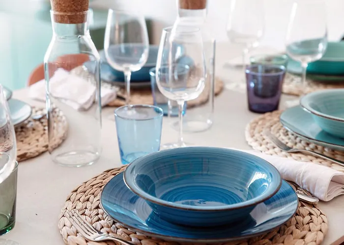 The Hills - By Myhomeincomo