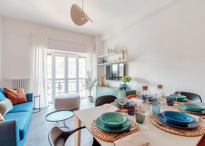 The Hills - By Myhomeincomo