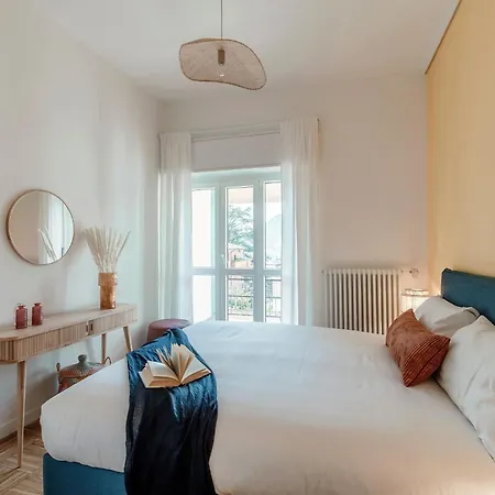 The Hills - By Myhomeincomo * 코모